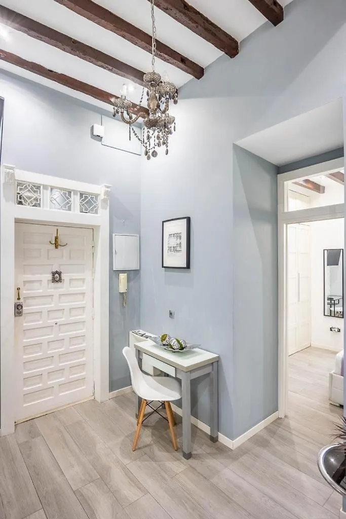 Rentalsevilla Rubens III Apartment